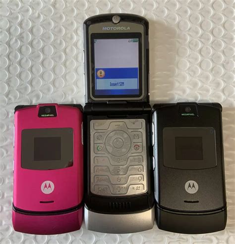 motorola v3 dolce gabbana price|Designing an icon: How Motorola created the Razr V3 .